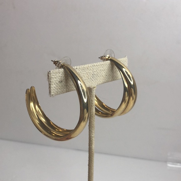 Vintage Goldtone Double Goldtone Long Hoop earring - Picture 2 of 7